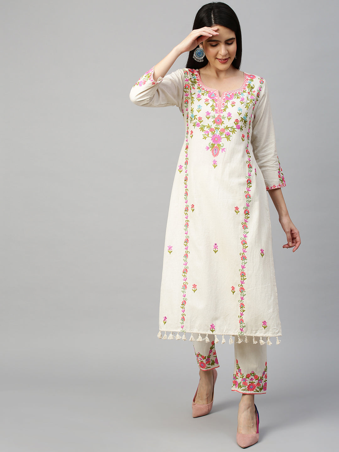 Kashmiri Floral Embroidered Kurta with Pant - Off White