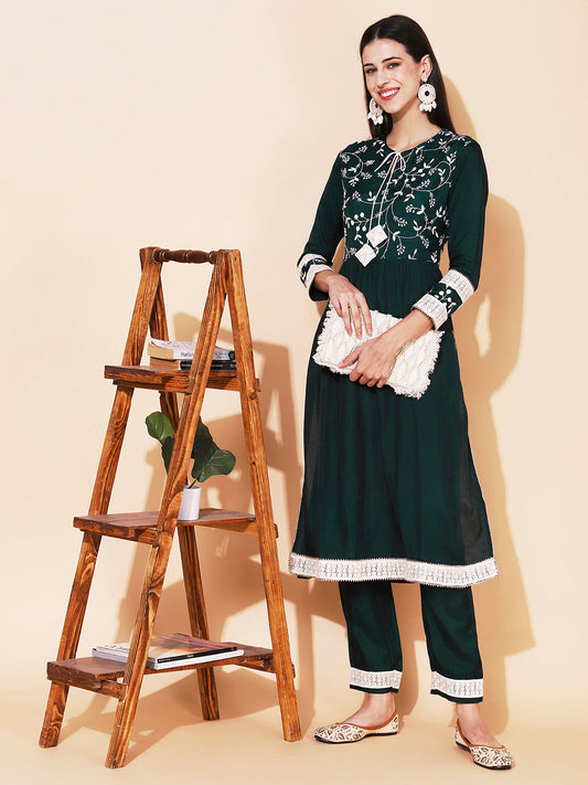 Solid Resham Embroidered Empire Kurta With Pants - Green