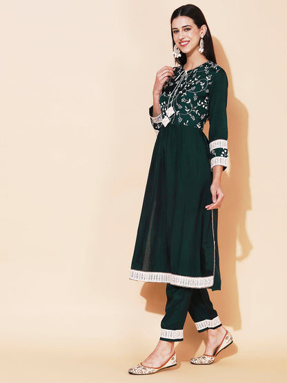 Solid Resham Embroidered Empire Kurta With Pants - Green