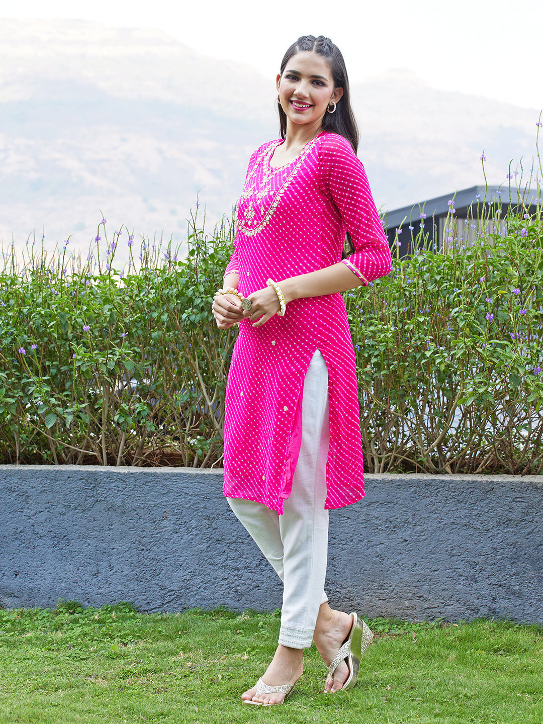 Leheriya Printed & Hand Embroidered Straight Fit Kurta - Rani Pink