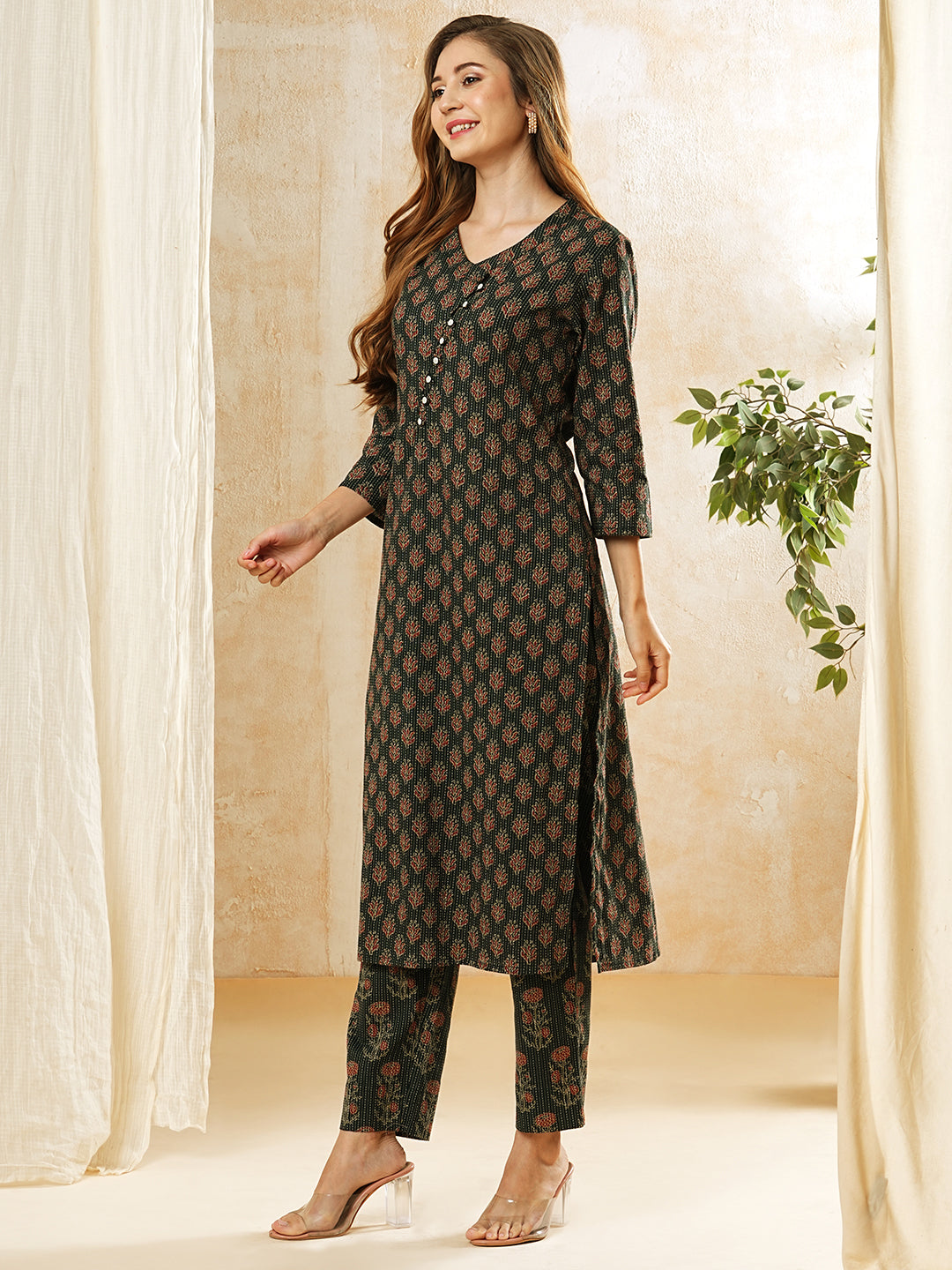 Ethnic Floral Kantha Printed Straight Fit Kurta and Pant - Green