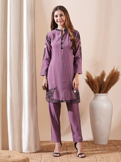 Solid Resham & Faux Leather Applique Embroidered Kurta with Pants Co-ord Set - Purple