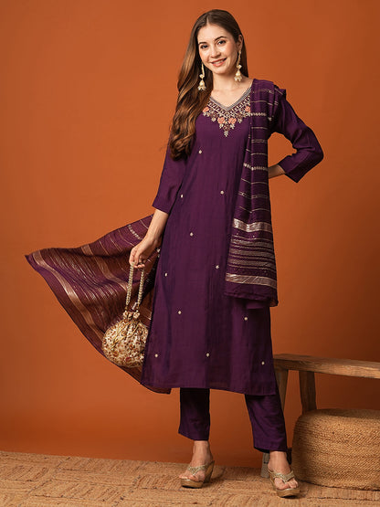 Solid Zardozi Embroidered Kurta with Pats & Woven Zari Jacquard Dupatta - Burgundy