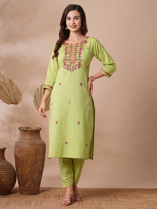 Solid Floral Hand & Embroidered Straight Kurta with Pant - Green