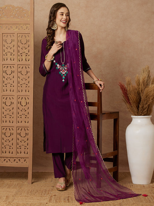 Solid Thread Embroidered Straight Fit Kurta with Pant & Dupatta - Purple