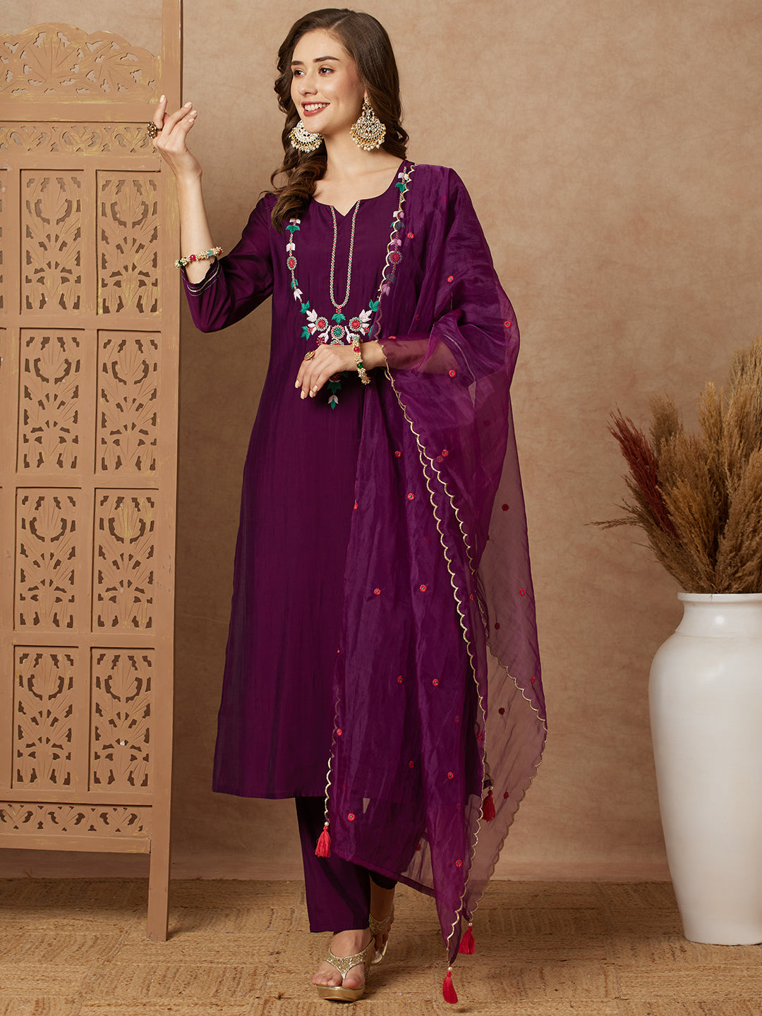 Solid Thread Embroidered Straight Fit Kurta with Pant & Dupatta - Purple