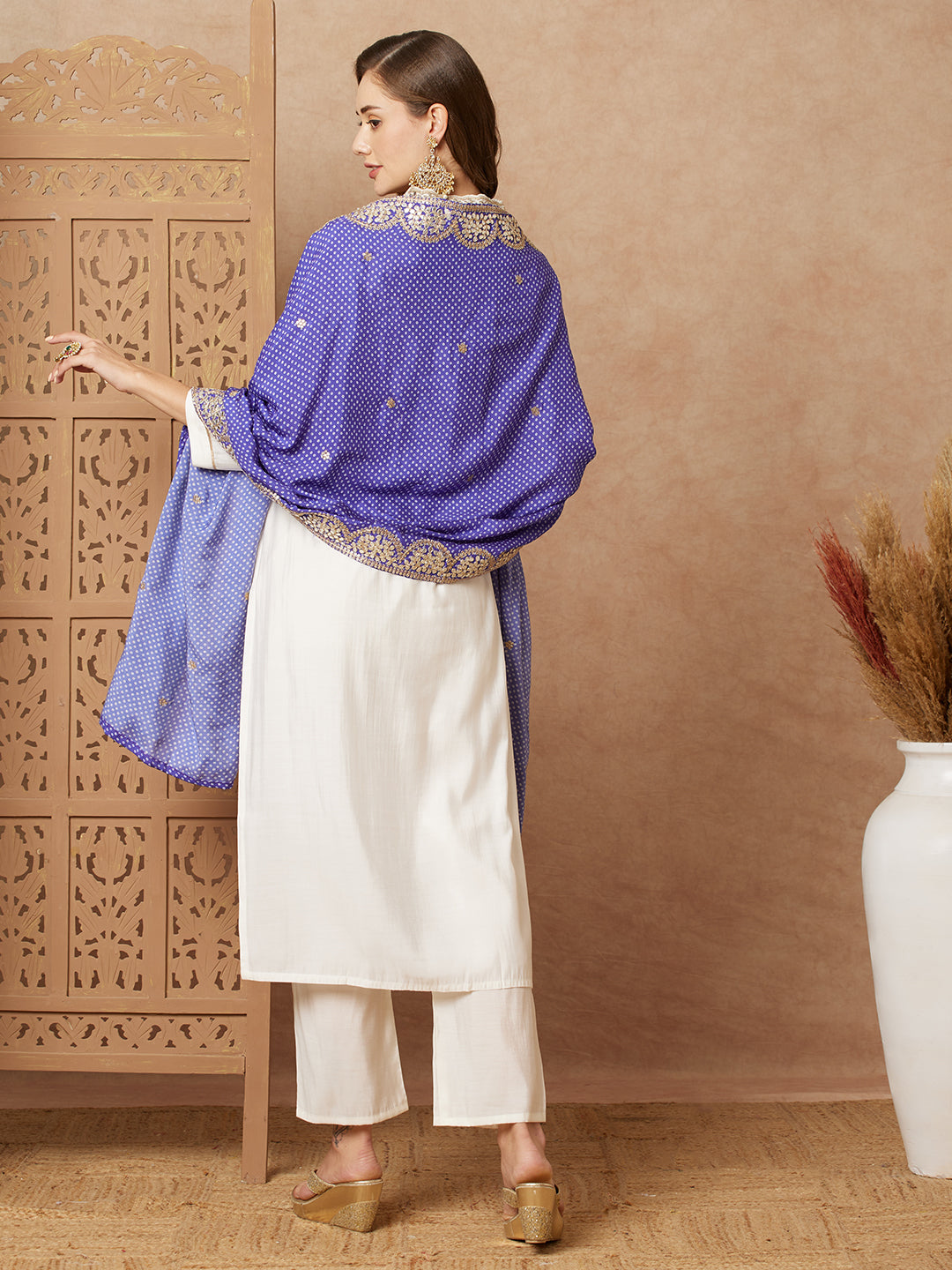 Solid Ethnic Gota Embroidered Kurta with Pant & Bandhani Printed Dupatta - Off White