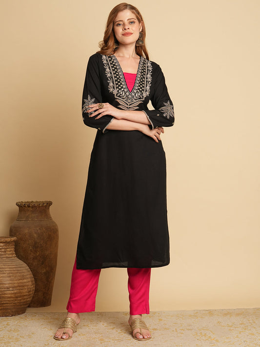 Solid Floral Embroidered Straight Fit Kurta with Pant - Black