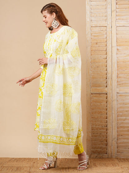 Floral Printed Embroidered Straight Fit Kurta with Pant and Khari Printed Dupatta - Lime Green