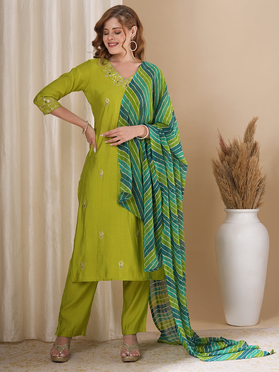 Solid Floral Pitthan Embroidered Straight Kurta with Pant & Leheriya Dupatta - Green