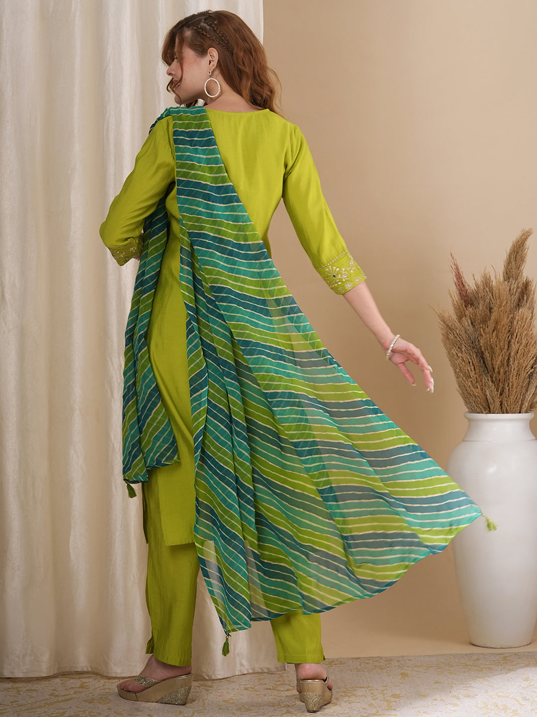 Solid Floral Pitthan Embroidered Straight Kurta with Pant & Leheriya Dupatta - Green