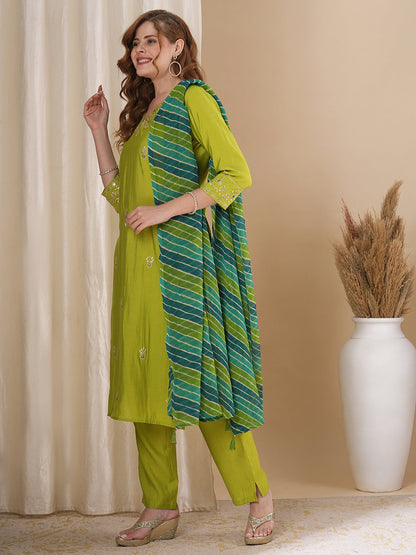 Solid Floral Pitthan Embroidered Straight Kurta with Pant & Leheriya Dupatta - Green