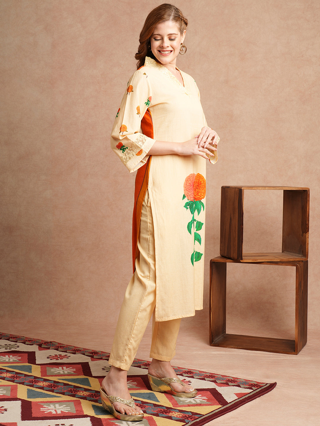 Solid Floral Printed Straight Fit Kurta with Pant - Pastel Yellow