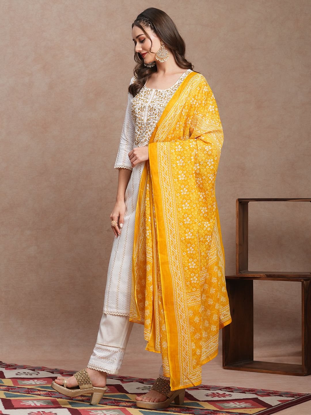 Solid Ethnic Woven Straight Fit Kurta with Pant & Dupatta - Off White