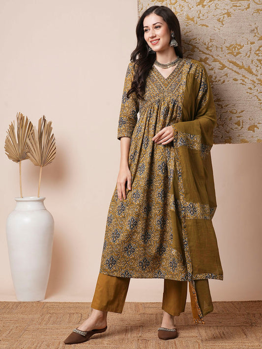 Floral Printed Mirror & Resham Embroidered Kurta with Pants & Dupatta - Multi