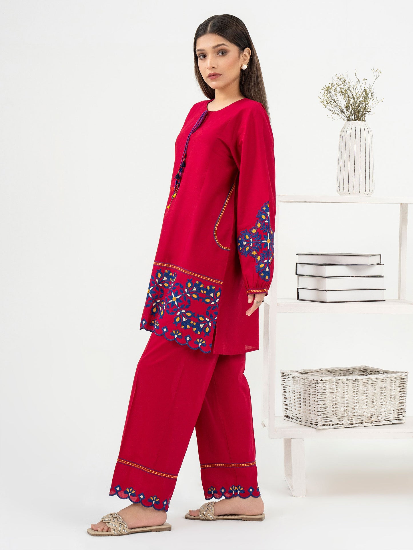 Lawn Co-Ord Set-Embroidered (Pret)