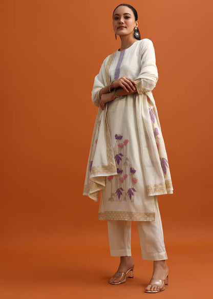 Off White Thread Weave Kurta Set With Dupatta